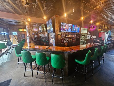 15145643 7 E29 4 E76 BAAF 118 F47 A030 D8